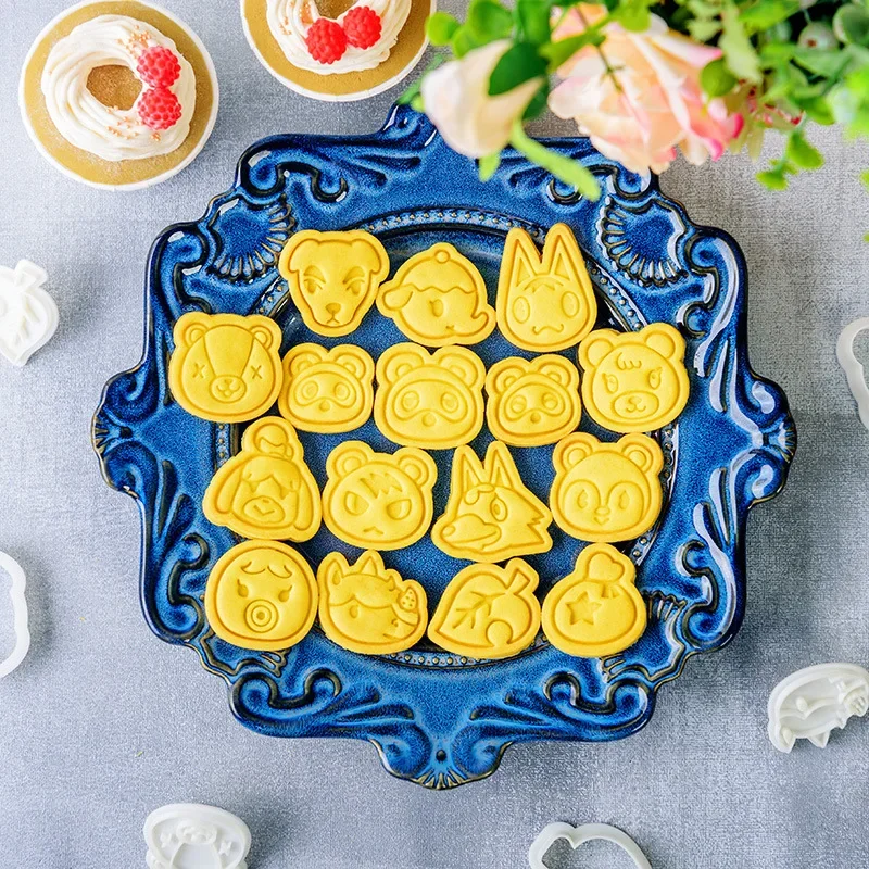 Kitchen Equipment For Baking - เครื่องตัดคุกกี้รูปสัตว์น่ารัก ลายอนิเมะ สำหรับทำขนม DIY 3 มิติ