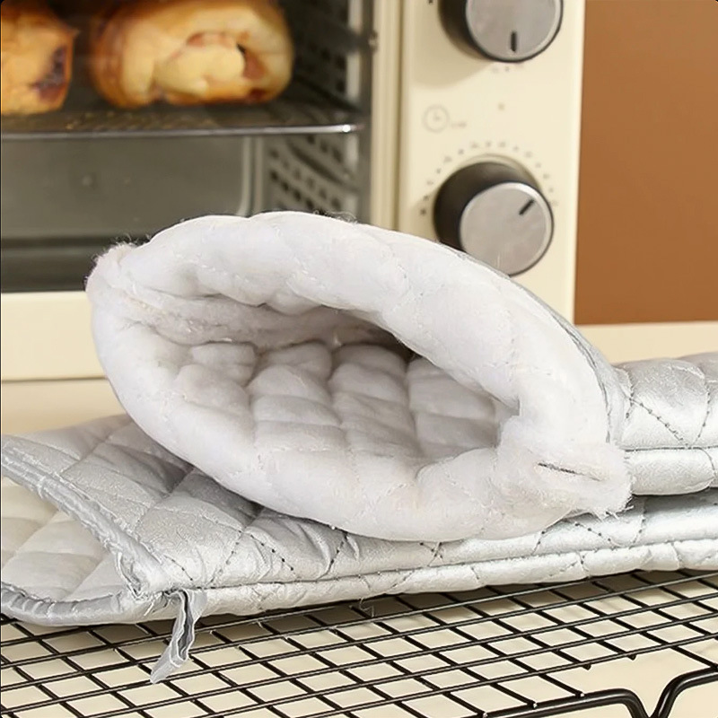 ถุงมือฉนวนกันความร้อนในครัว ทน - Kitchen Baking Gloves บทวิจารณ์และราคา